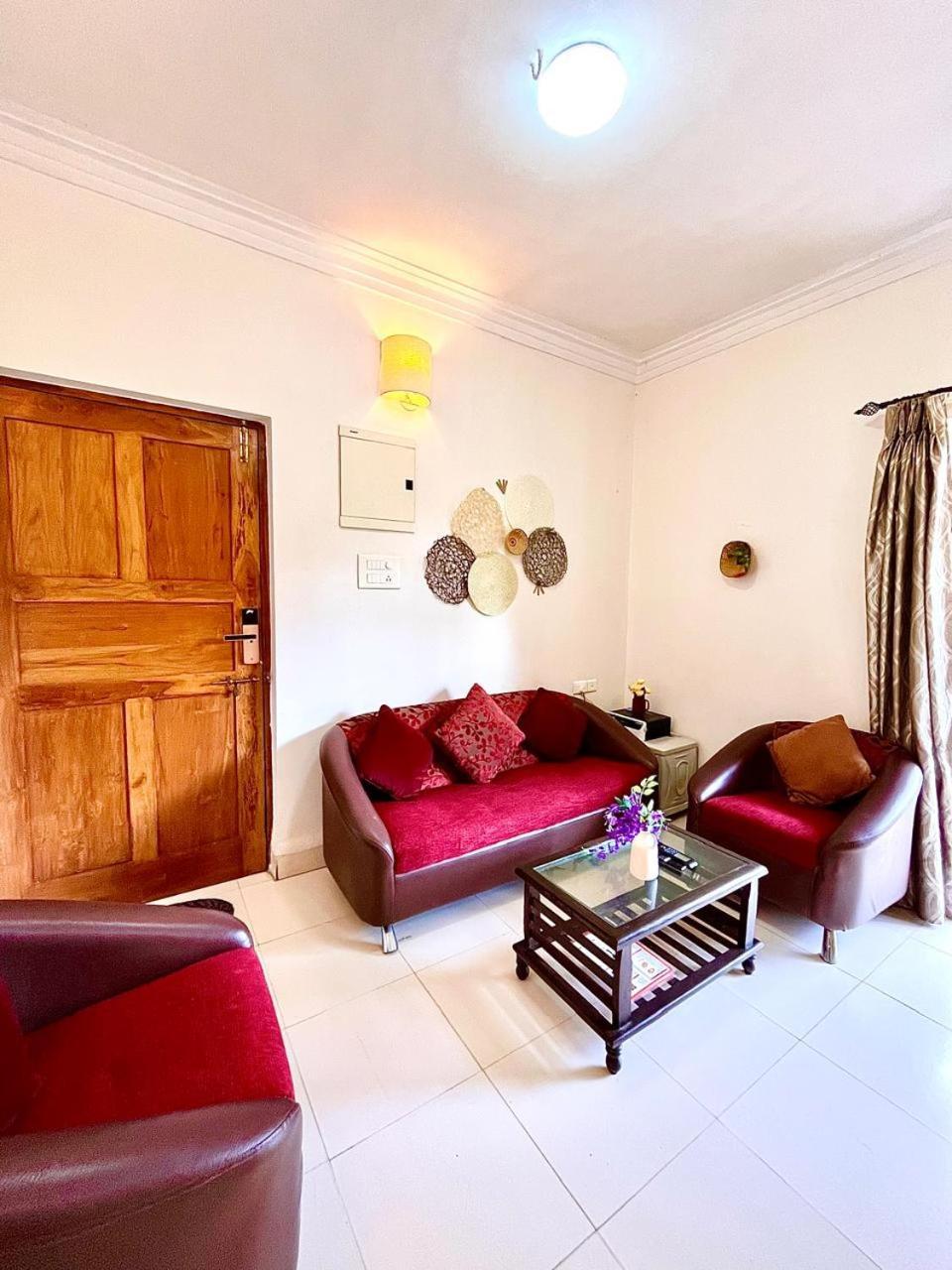 2bhk Full Privacy,no Restriction, Swimming Pool, Kitchen- Quirky Candolim
