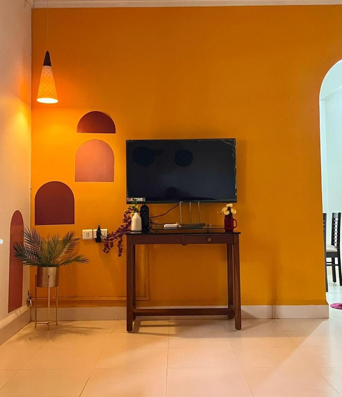 2bhk Full Privacy,no Restriction, Swimming Pool, Kitchen- Quirky