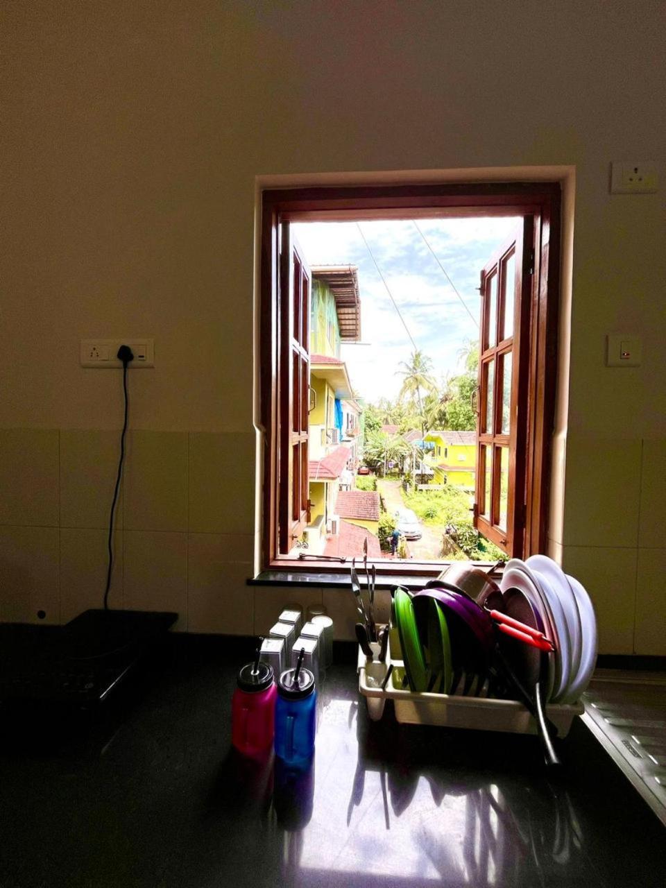 Apartment 2bhk Full Privacy,no Restriction, Swimming Pool, Kitchen- Quirky *